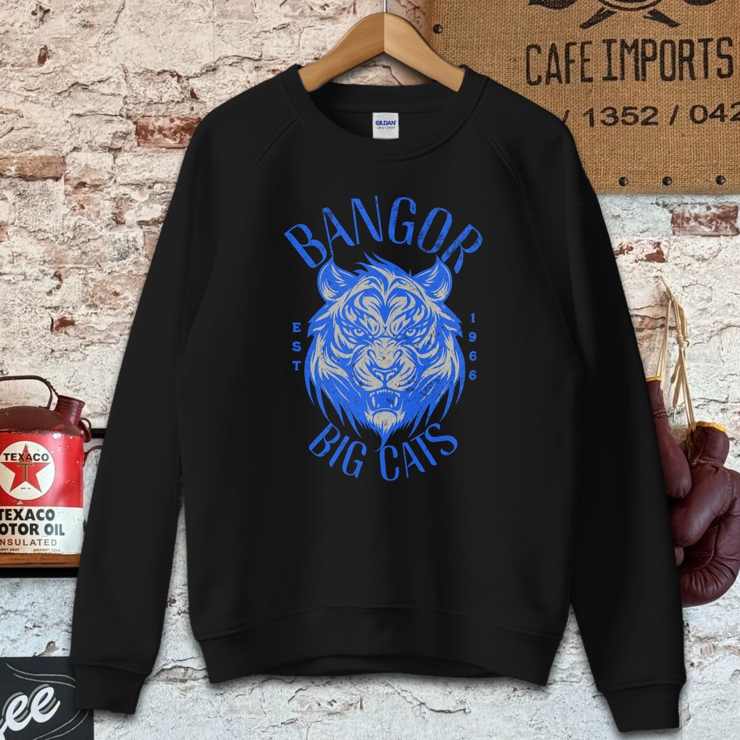 Sweatshirt / S / Black Bangor Big Cats Vintage Style Shirt