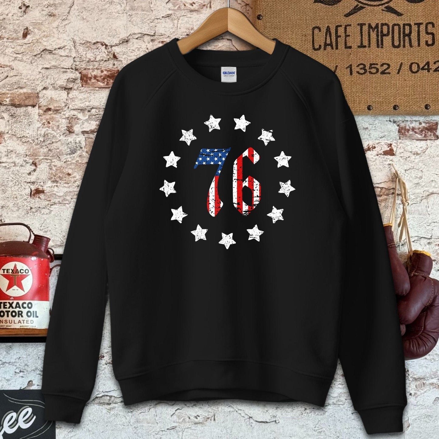 Sweatshirt / S / Black Retro American Stars and 76 Shirt