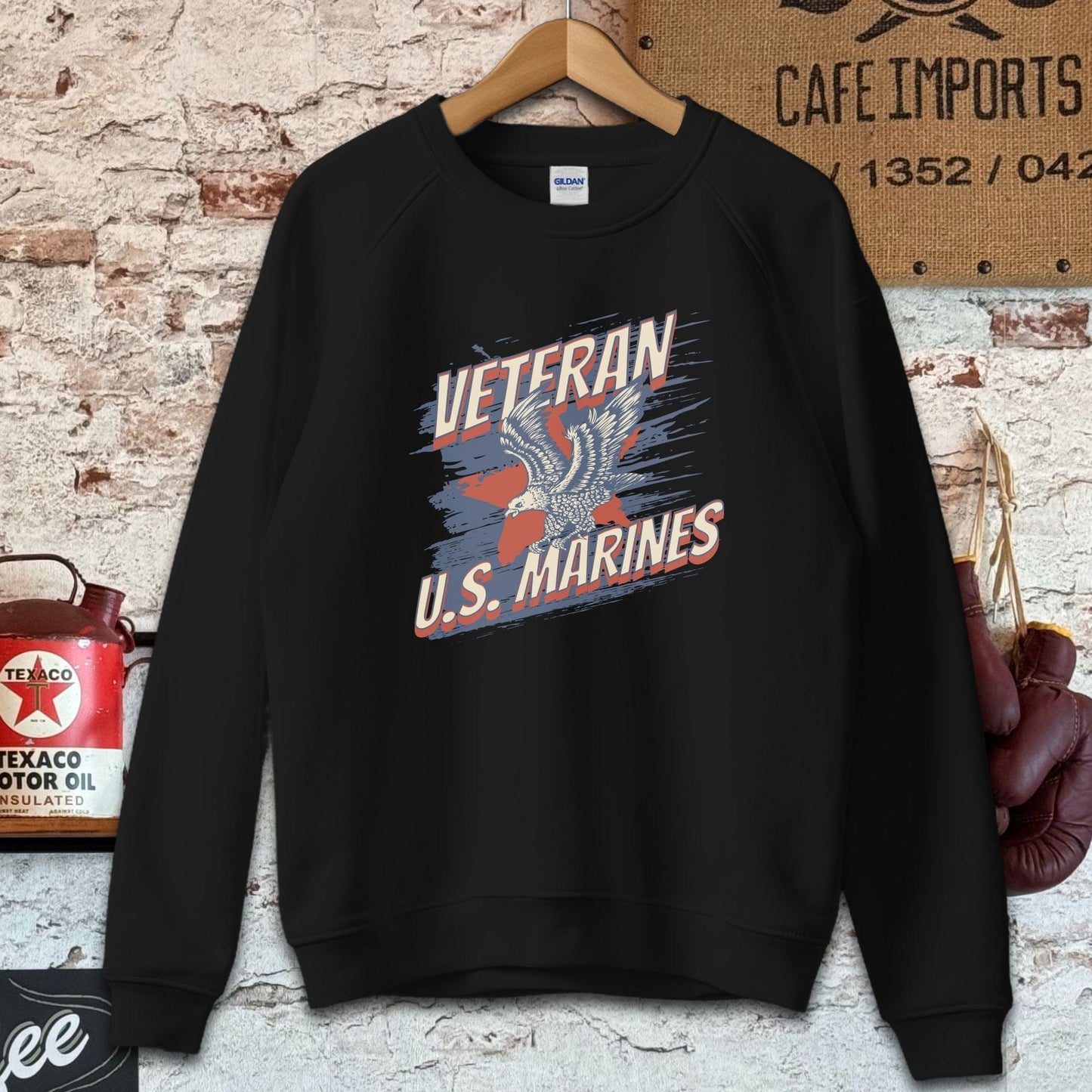 Sweatshirt / S / Black U.S. Marines Veteran Shirt