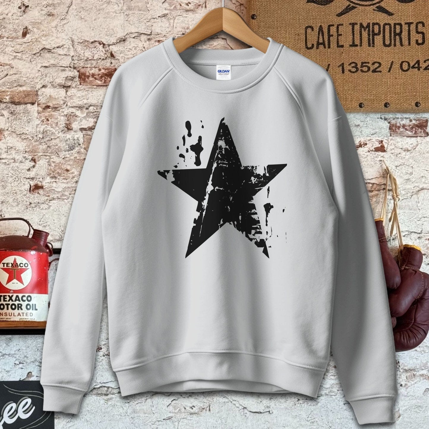 Sweatshirt / S / Sport Grey Distressed Black Star Shirt