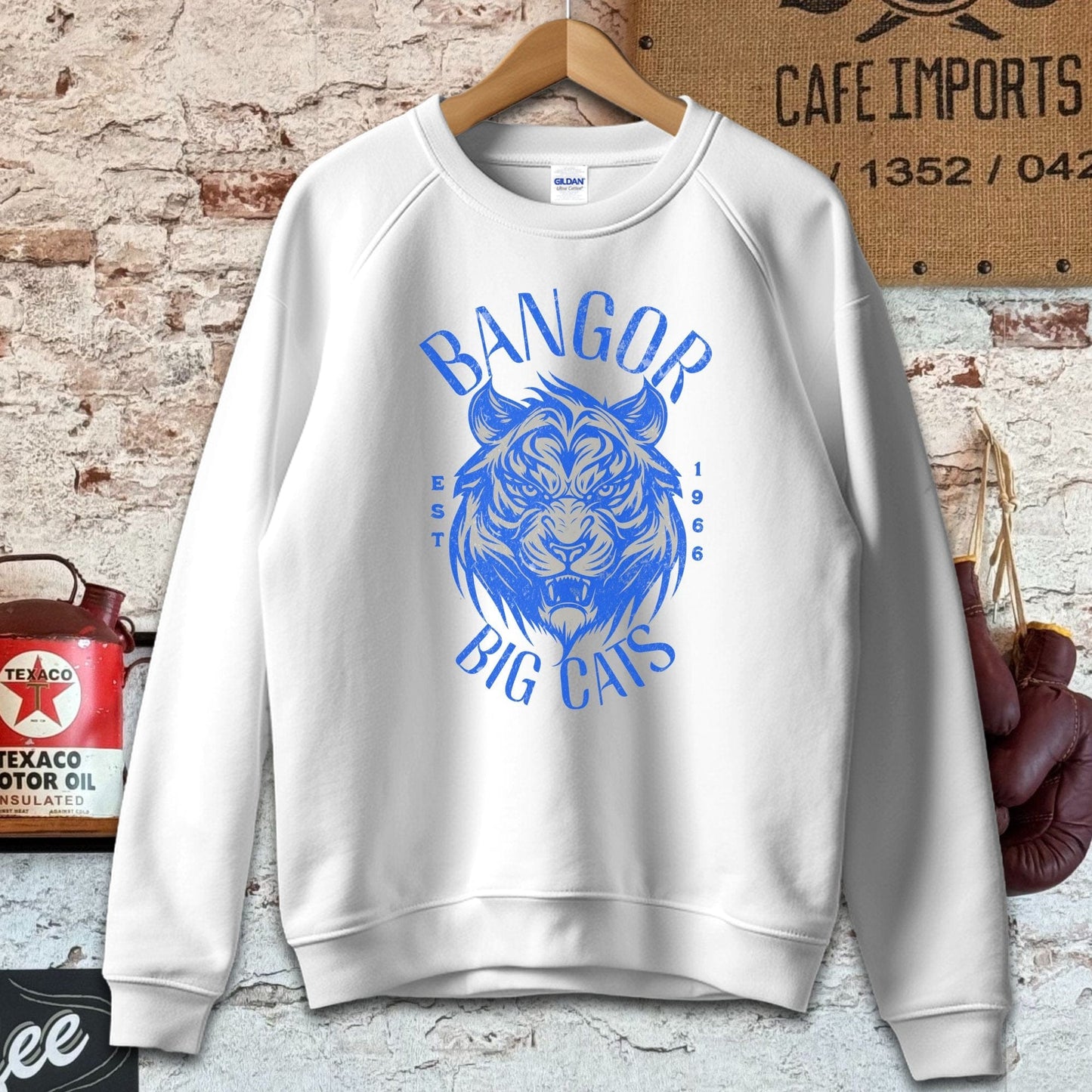 Sweatshirt / S / White Bangor Big Cats Vintage Style Shirt