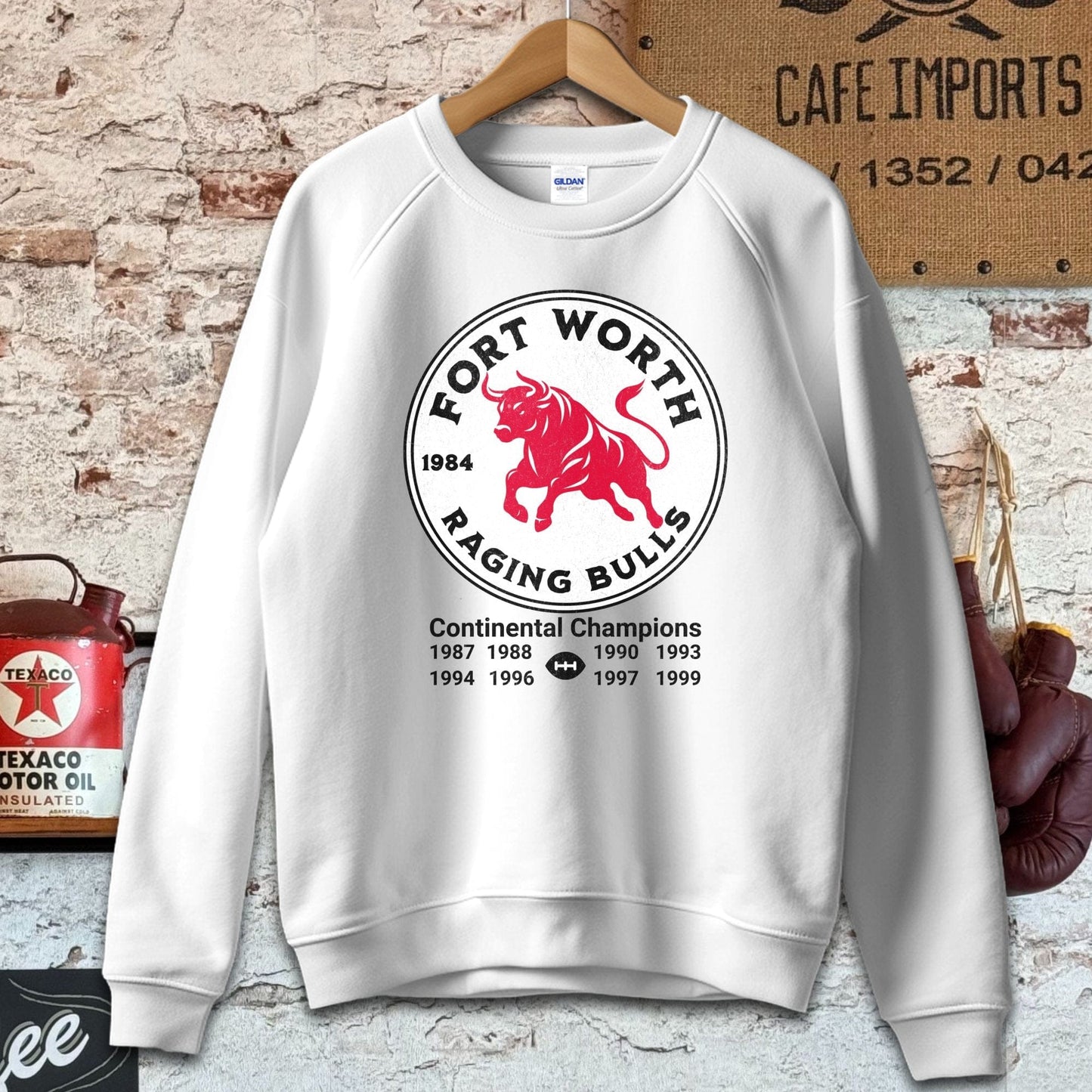 Sweatshirt / S / White Fort Worth Raging Bulls Vintage Style Shirt