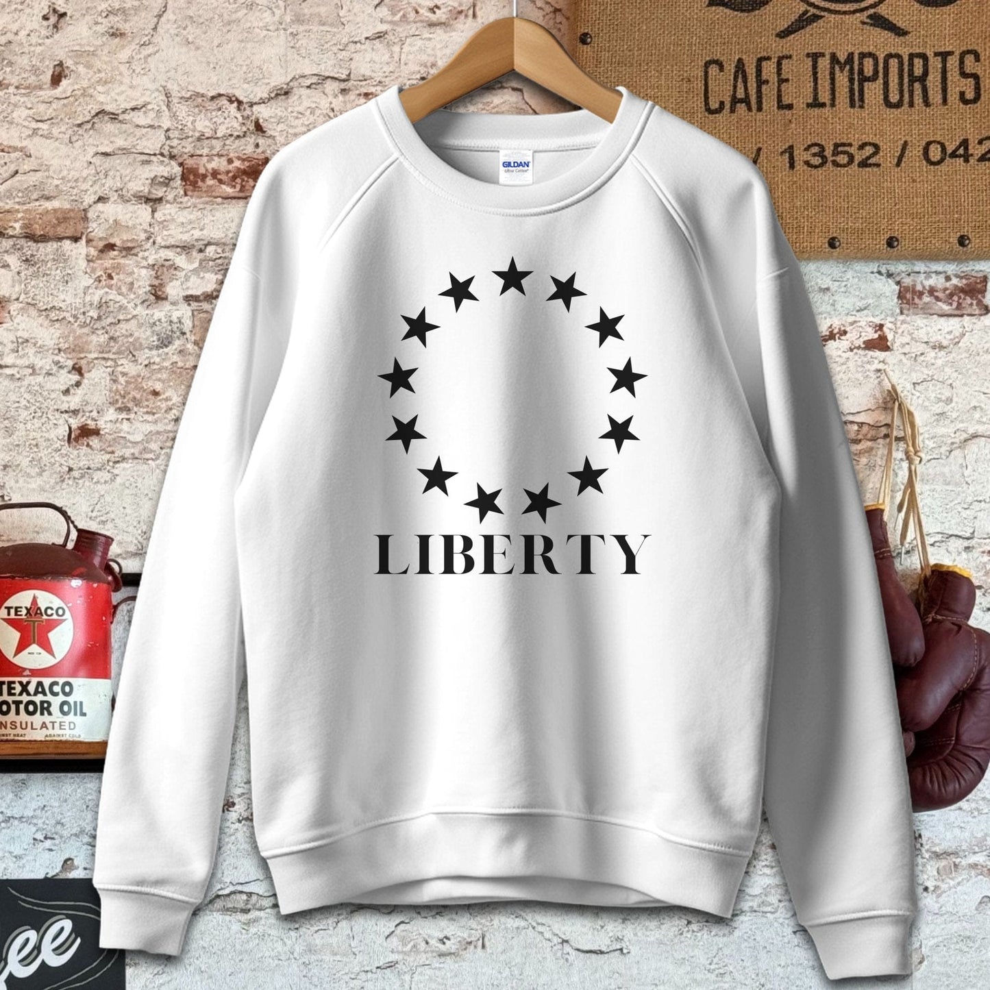 Sweatshirt / S / White Liberty Star Shirt