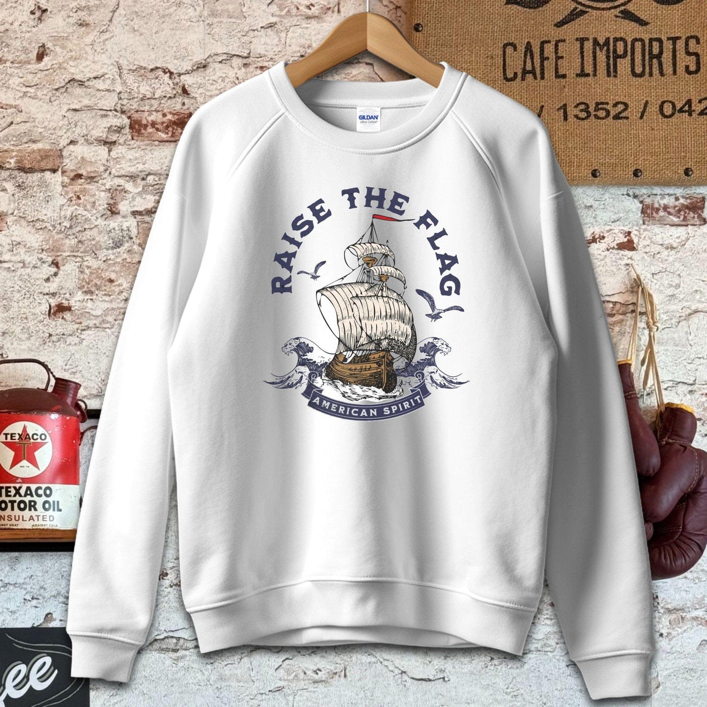 Sweatshirt / S / White Raise The Flag American Spirit Shirt