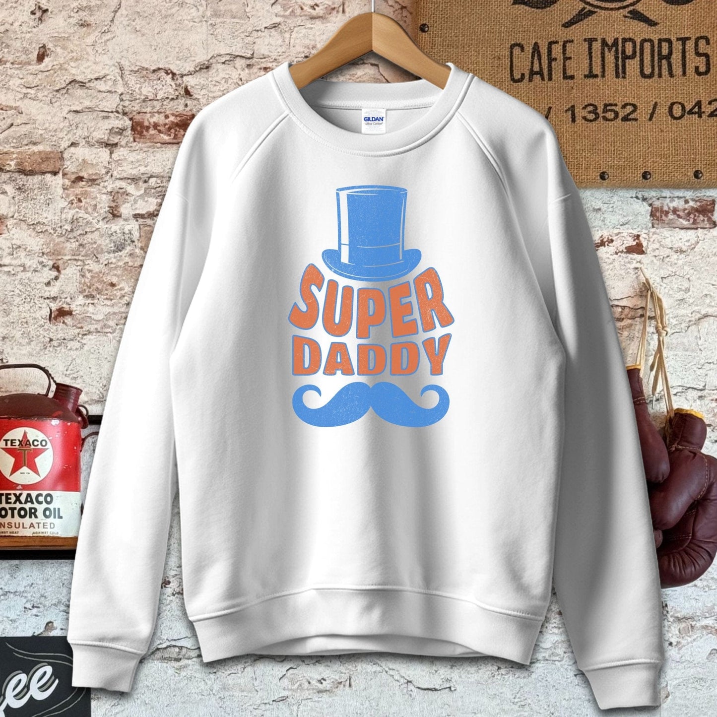 Sweatshirt / S / White Super Daddy Shirt