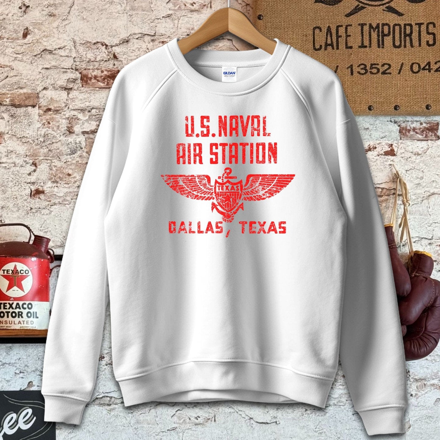 Sweatshirt / S / White U.S. Naval Air Station Dallas, TX Shirt