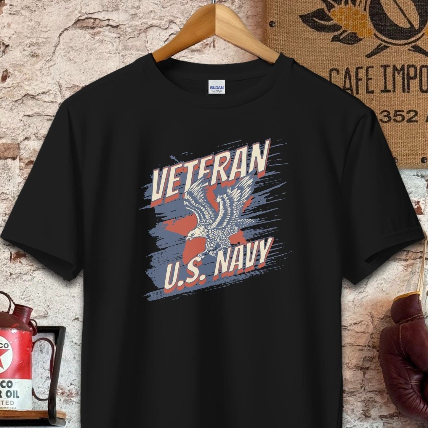 T-shirt / S / Black U.S. Navy Veteran Shirt